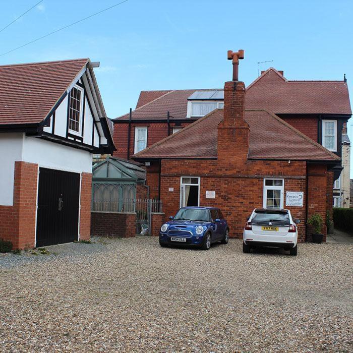 Three Gables Hotel Bridlington Exterior photo